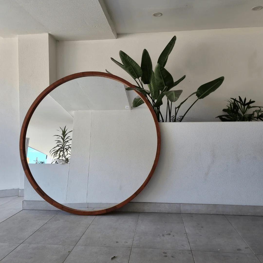 Round Mirrors