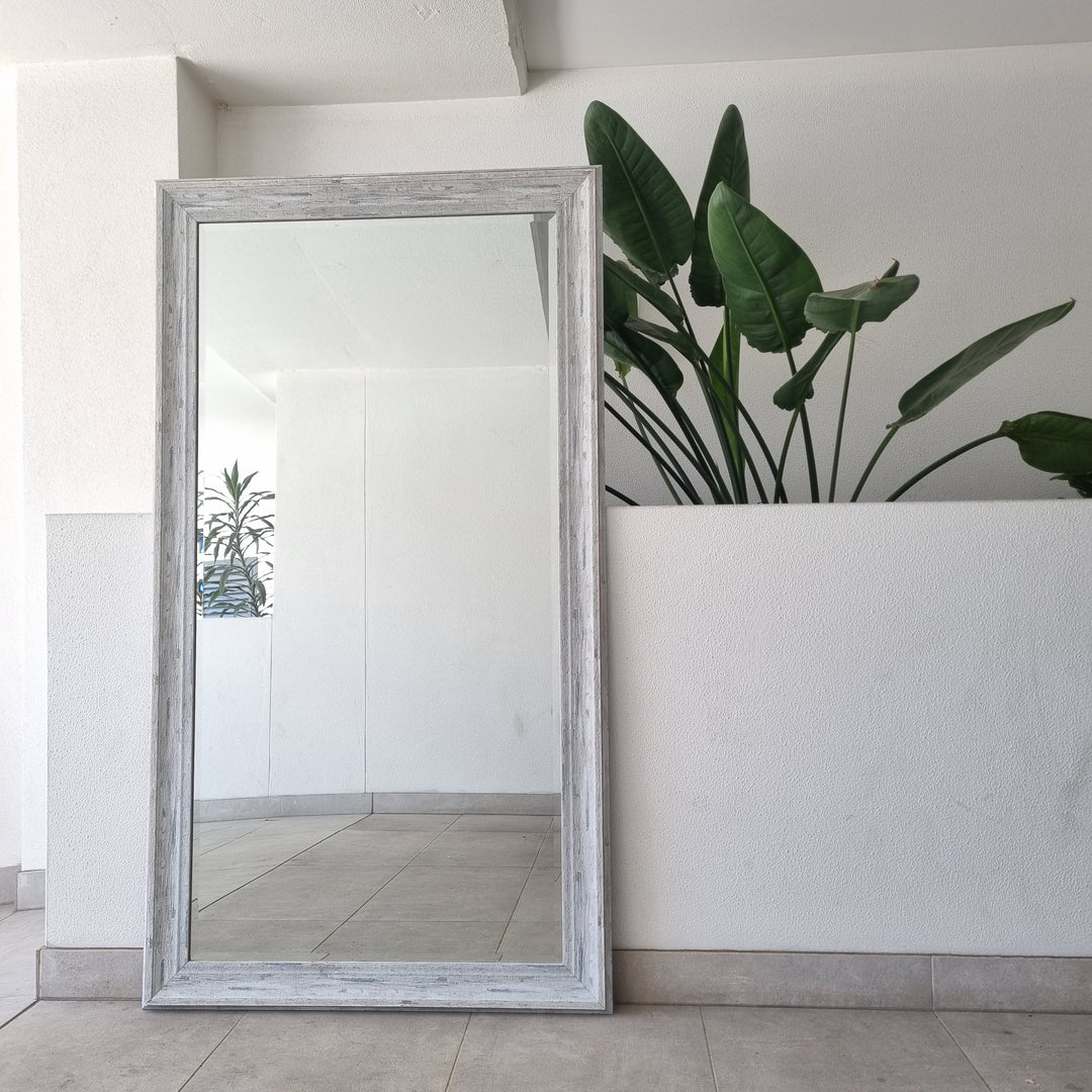 Sydney-Mirrors-Universal-Collection
