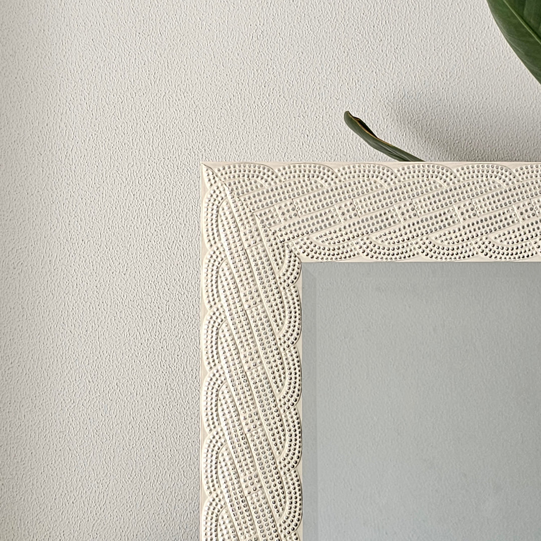 Weave_Detail_mirror_frame