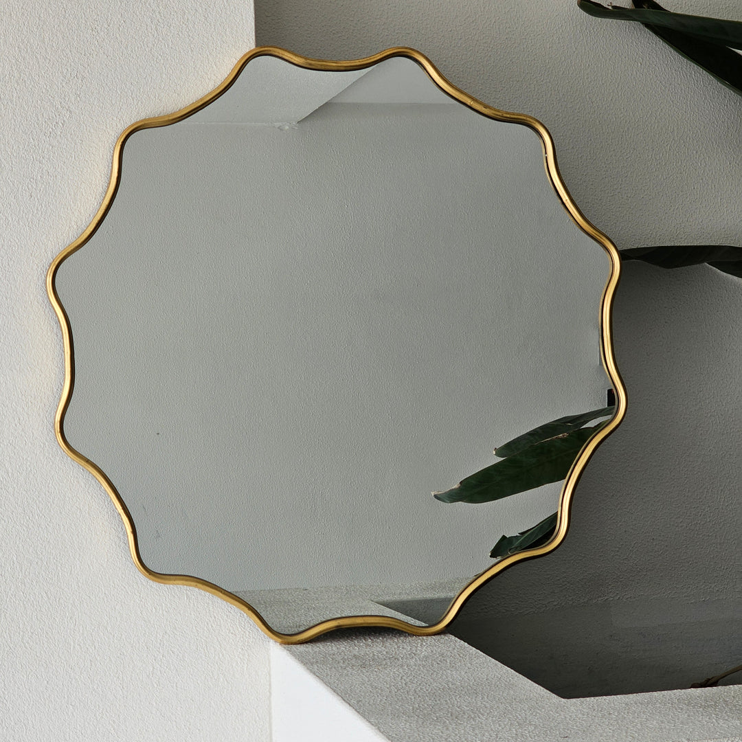 THE STAR -  Wavy 80cm round wall mirror