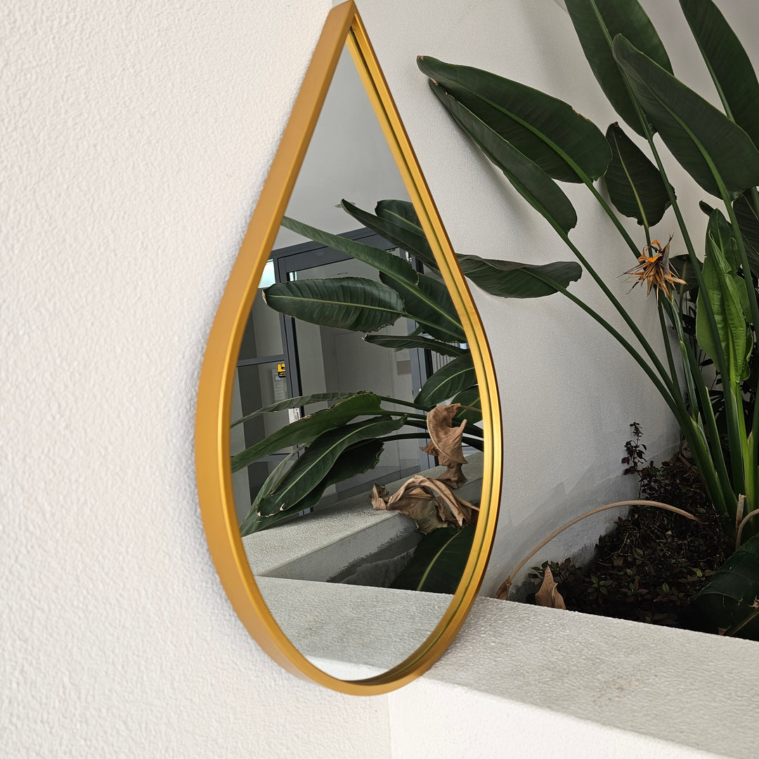 TEARDROP Mirror 71x50